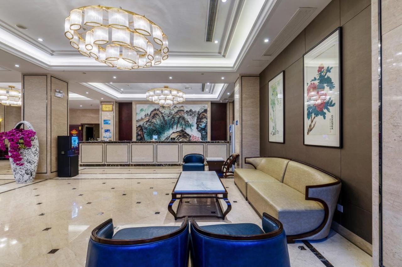 Huzhou Wealth Hotel מראה חיצוני תמונה