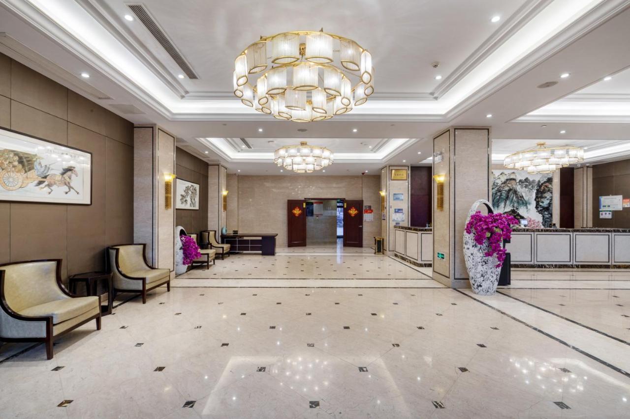 Huzhou Wealth Hotel מראה חיצוני תמונה
