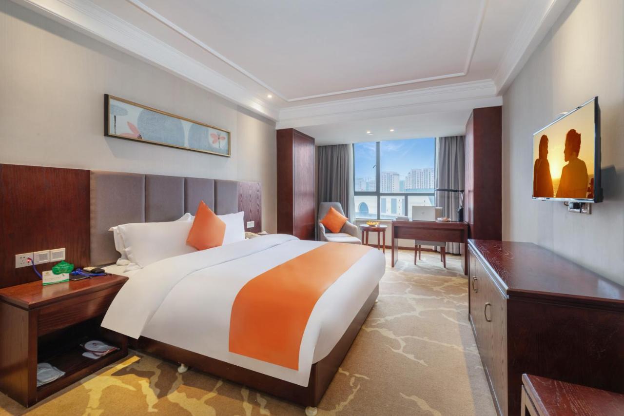 Huzhou Wealth Hotel מראה חיצוני תמונה
