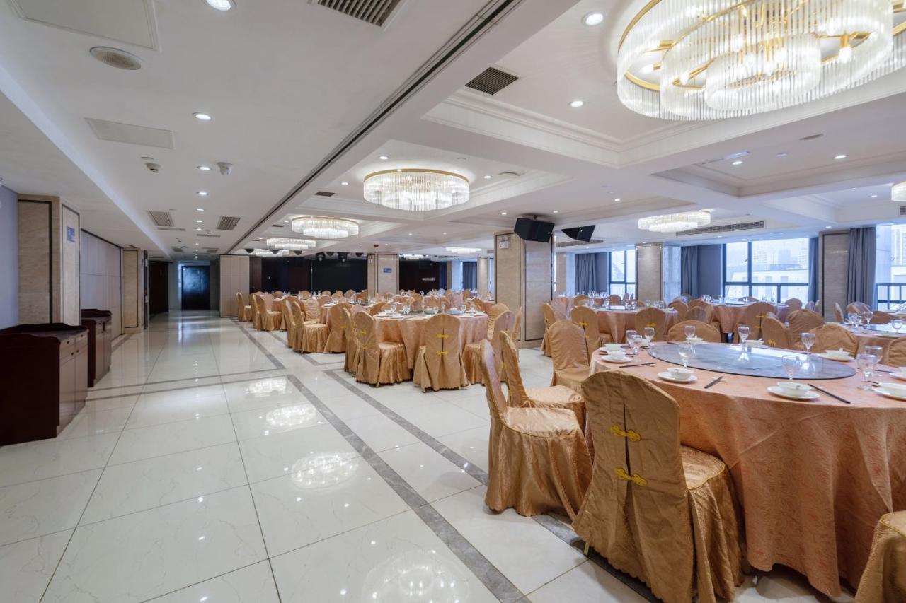Huzhou Wealth Hotel מראה חיצוני תמונה