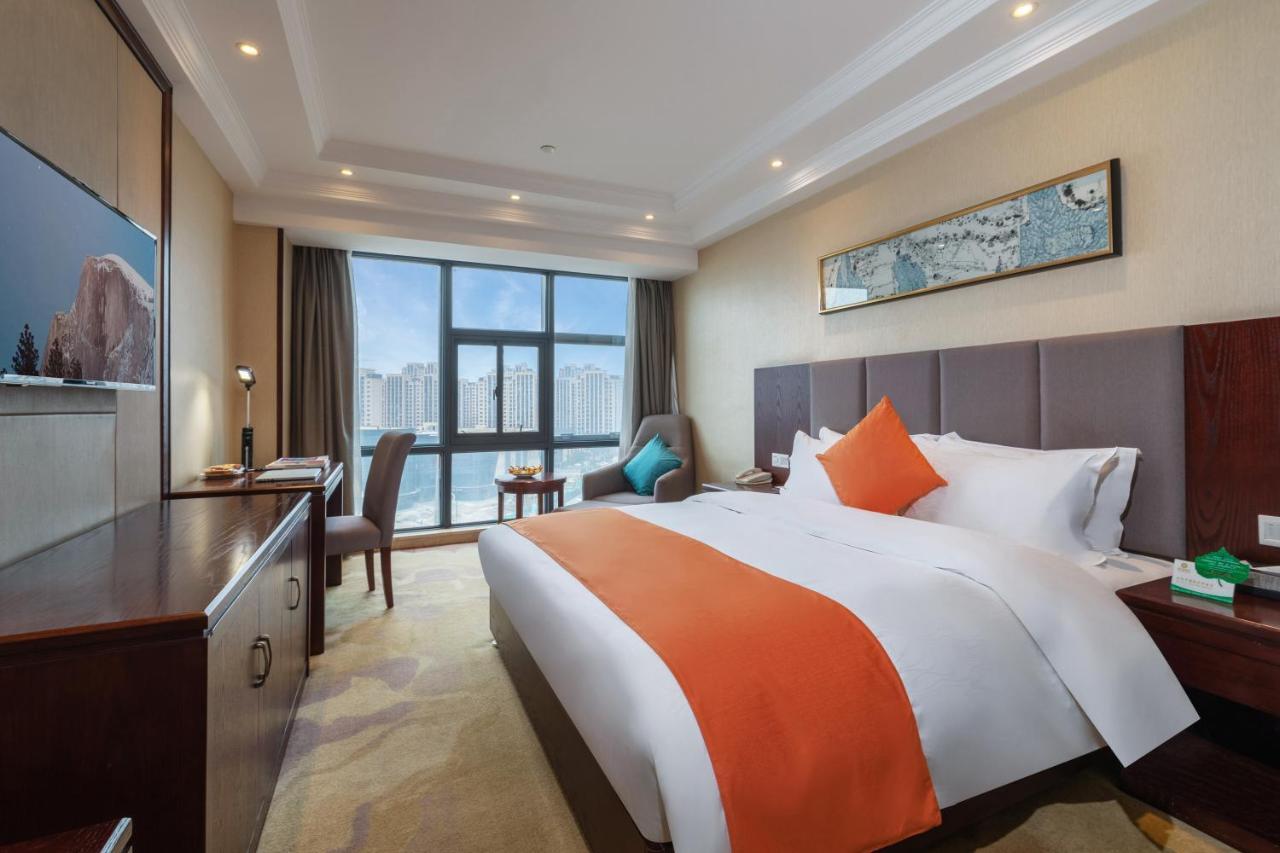 Huzhou Wealth Hotel מראה חיצוני תמונה