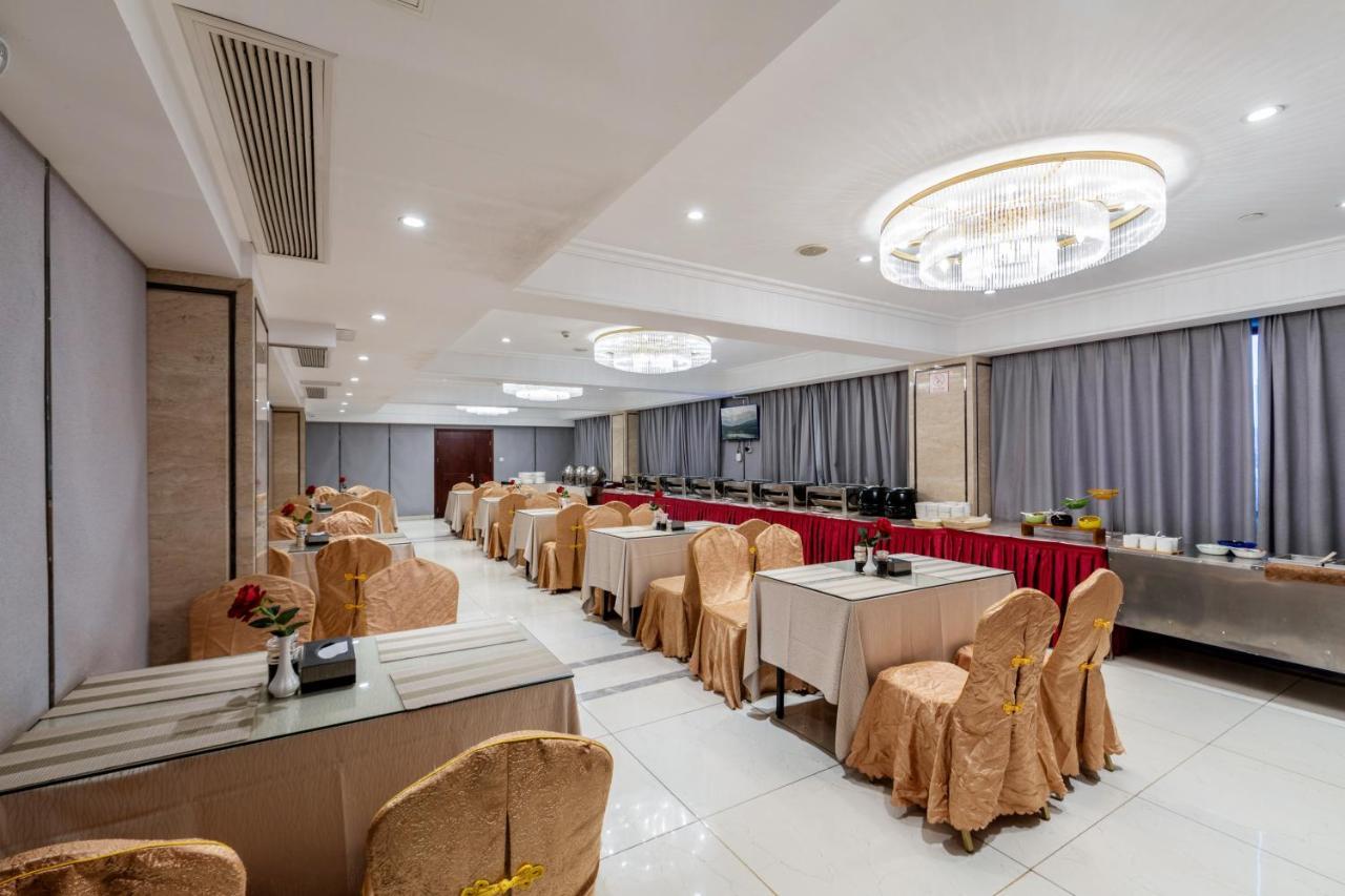 Huzhou Wealth Hotel מראה חיצוני תמונה