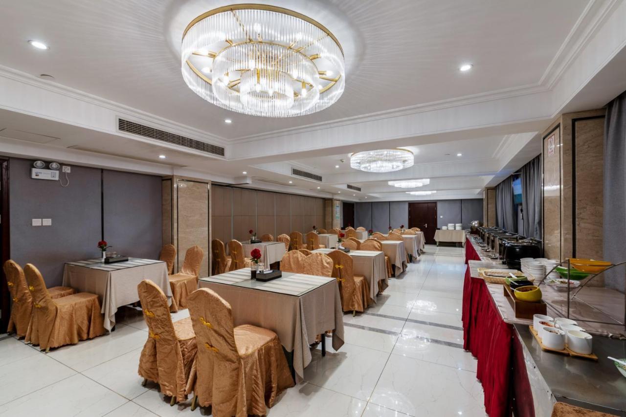 Huzhou Wealth Hotel מראה חיצוני תמונה